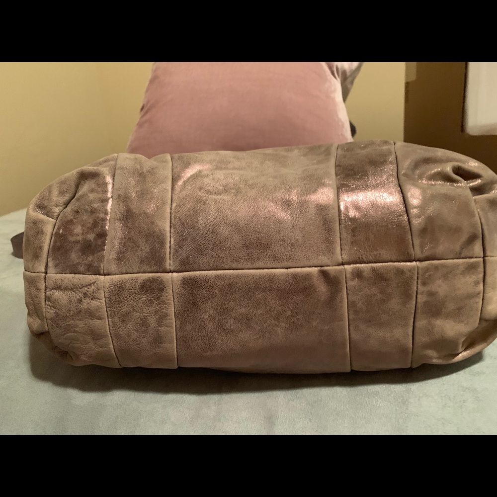 Michael Kors Erin Hobo - Picture 4 of 5